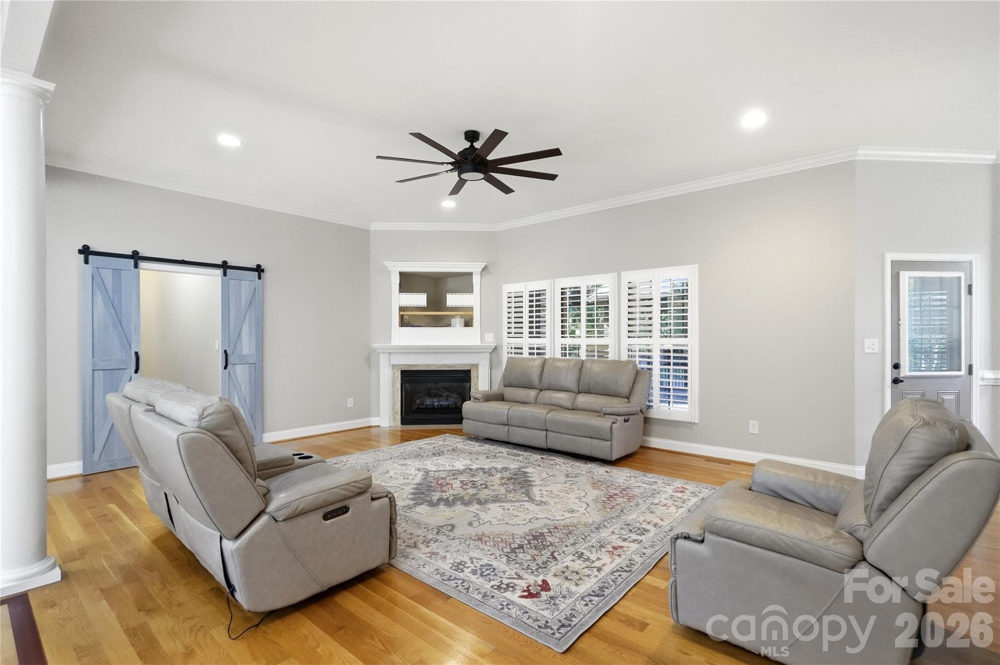 Single Family Residence at 2469 Stoneview Court, Denver, photo 9 of 43