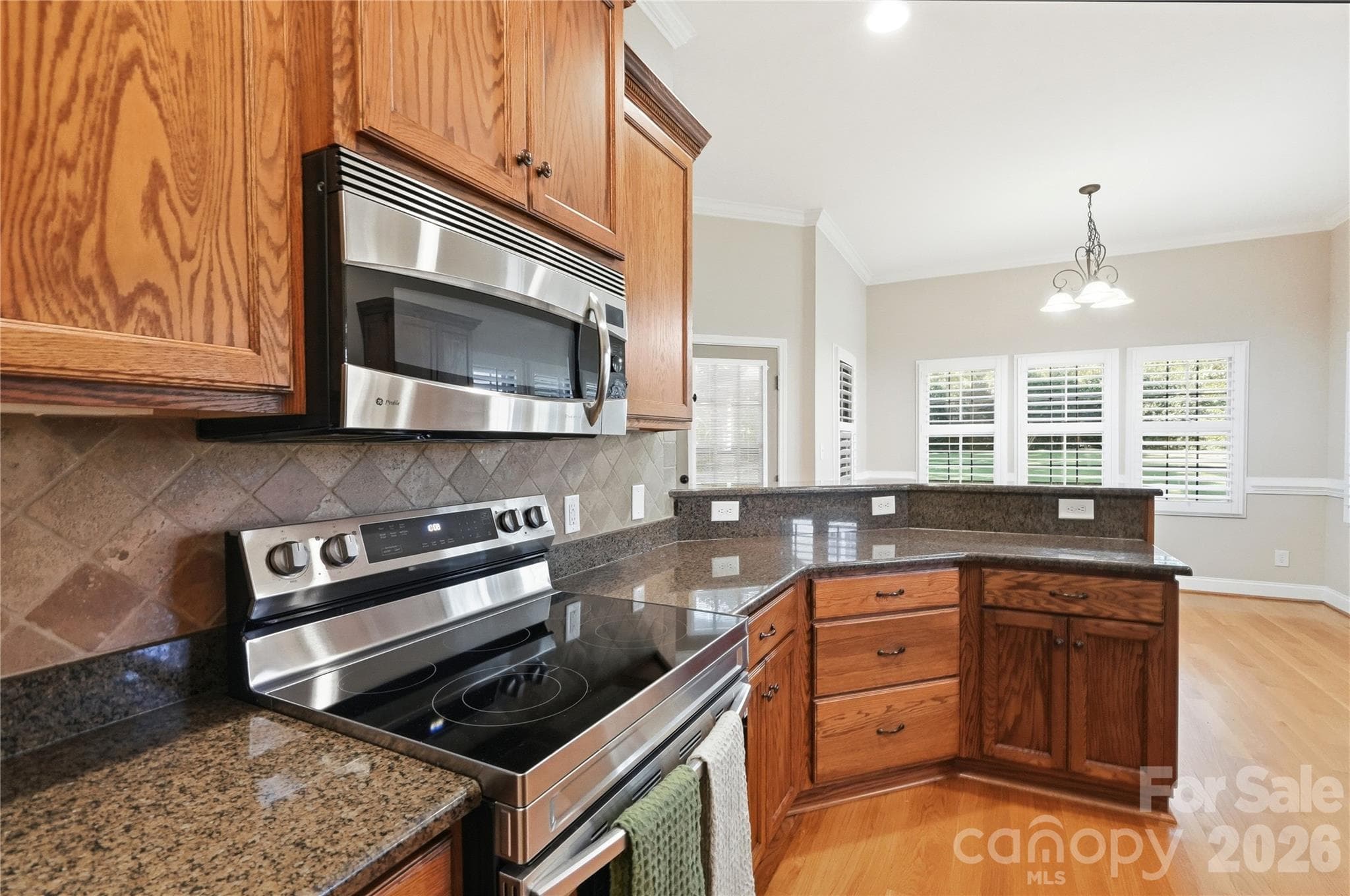 Single Family Residence at 2469 Stoneview Court, Denver, photo 11 of 43