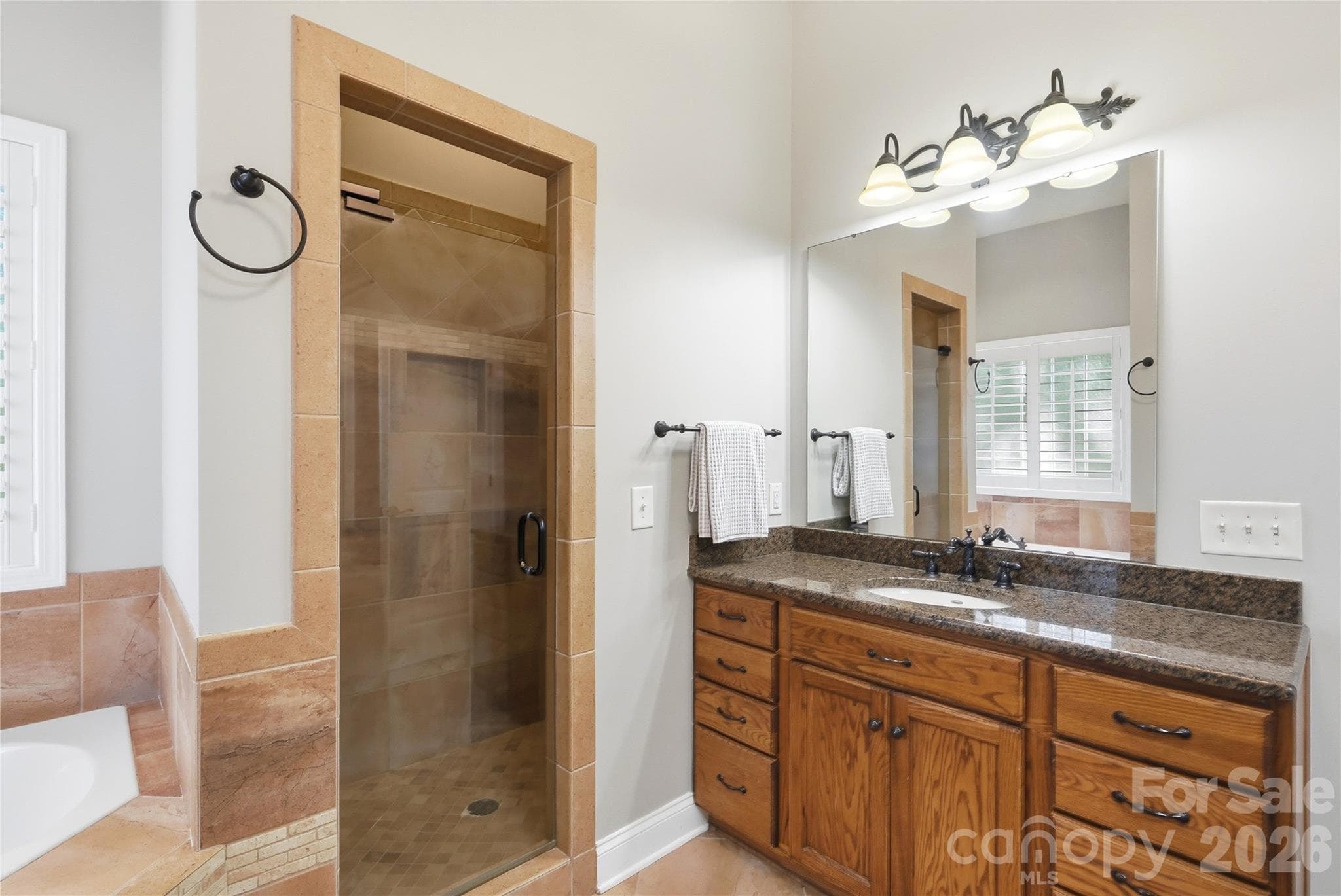 Primary Bath - Dual Vanity - 2469 Stoneview Court, Denver