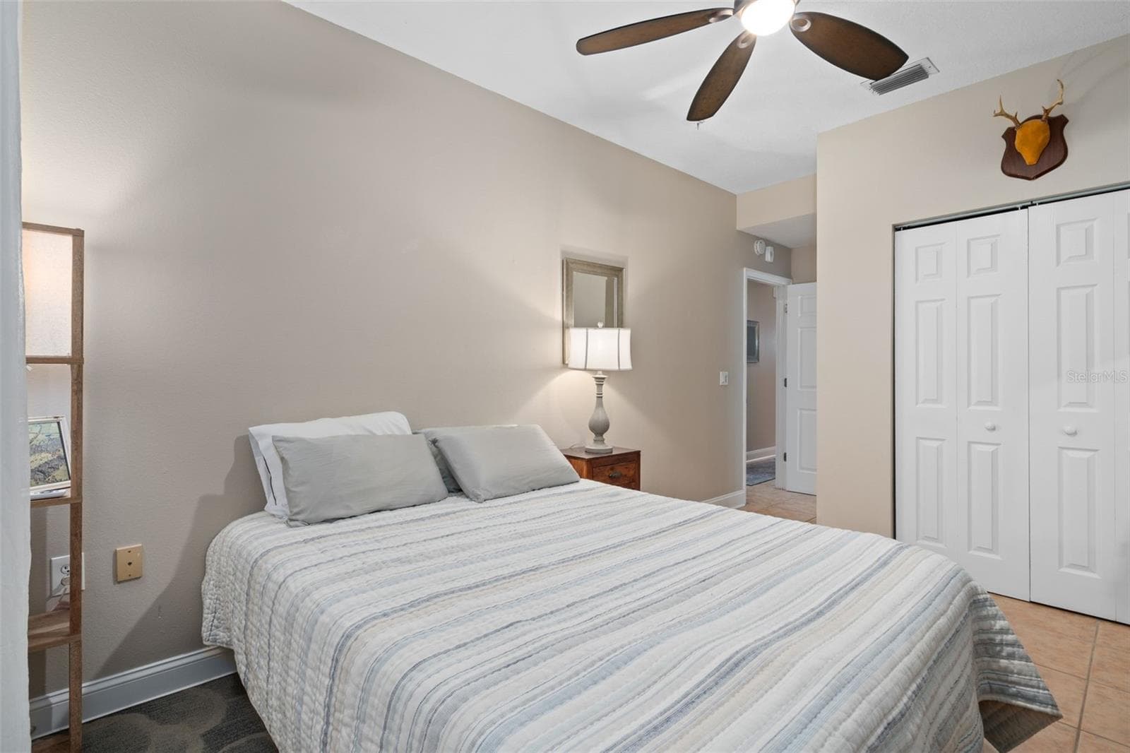 Guest Bedroom - 701 MIRROR LAKE DR N #120, ST PETERSBURG