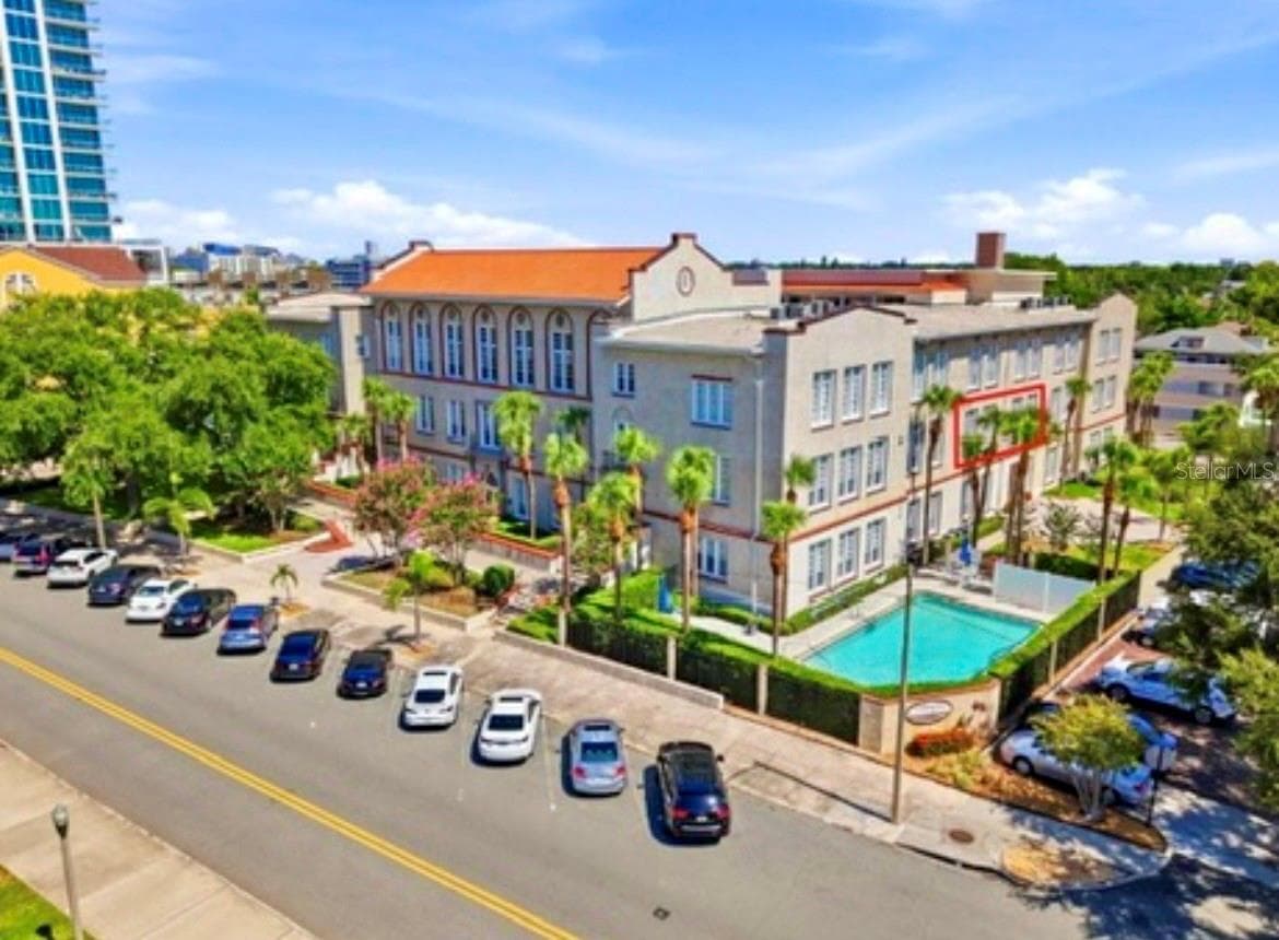 Ariel View - 701 MIRROR LAKE DR N #120, ST PETERSBURG