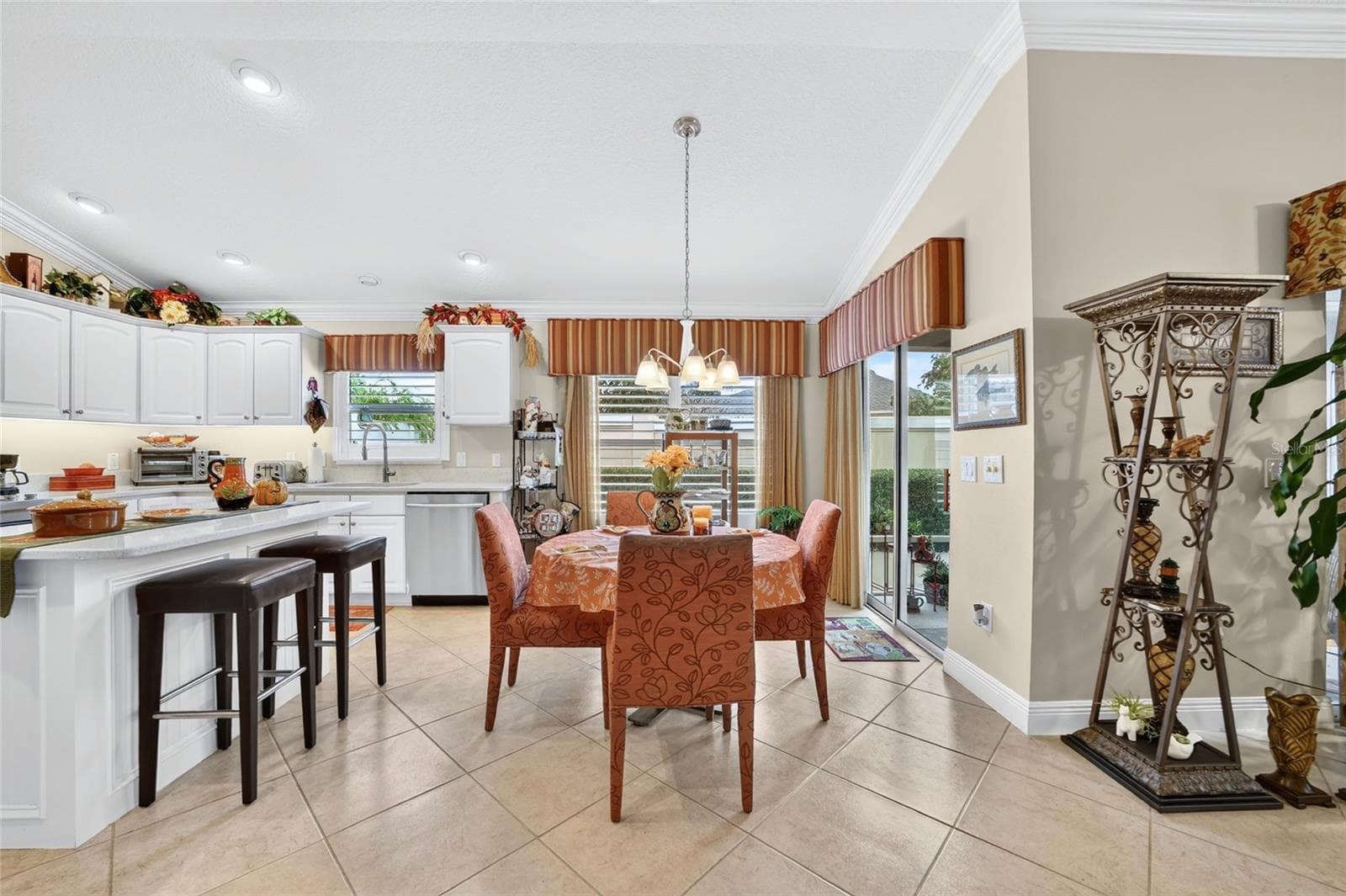 Villa at 639 BERMUDEZ CT, THE VILLAGES, photo 20 of 47