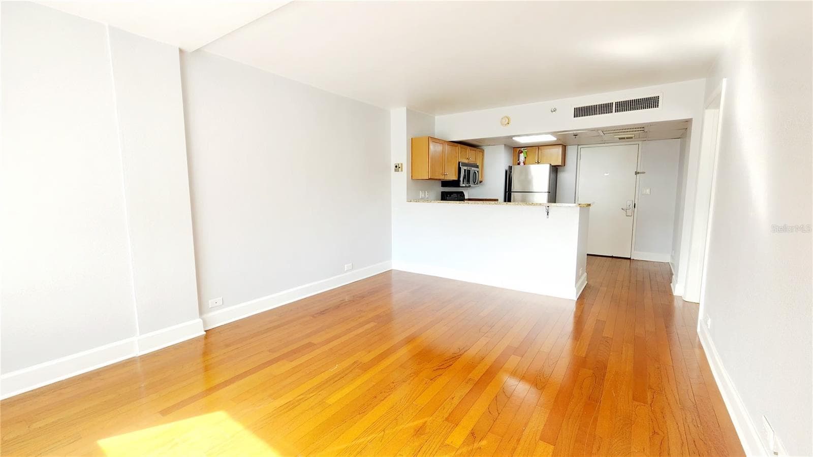 Condominium at 151 E WASHINGTON ST #327, ORLANDO, photo 8 of 21