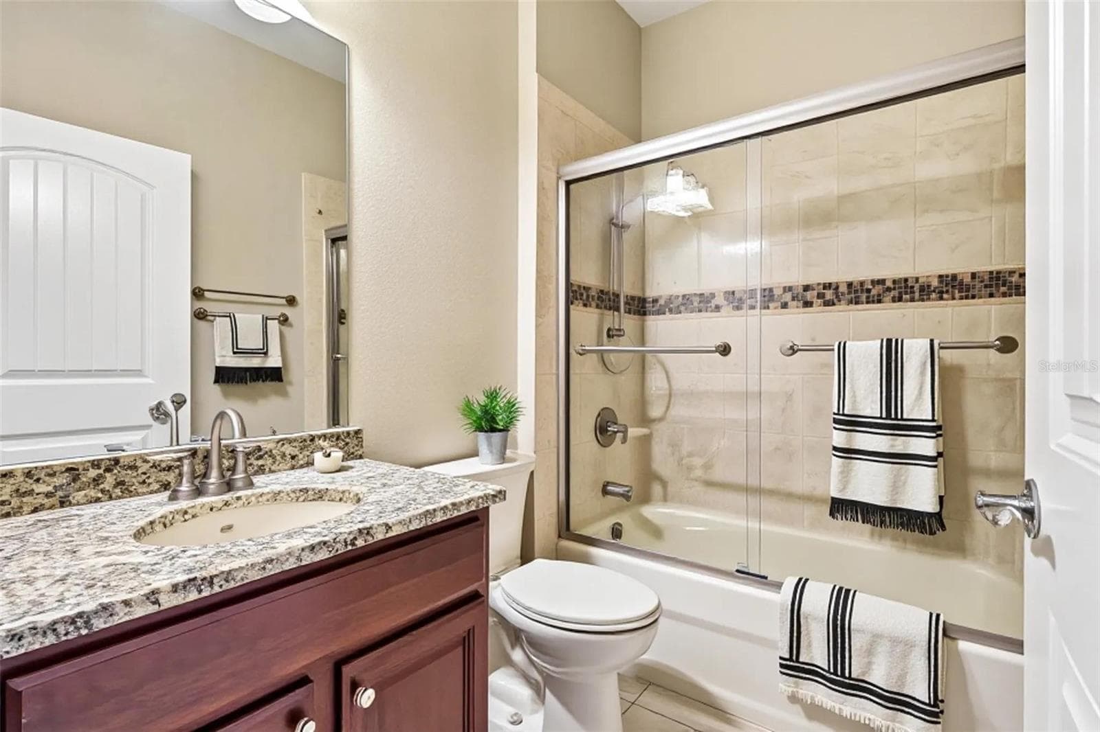 Single Family Residence at 123 MAGELLAN CT, DAVENPORT, photo 48 of 135