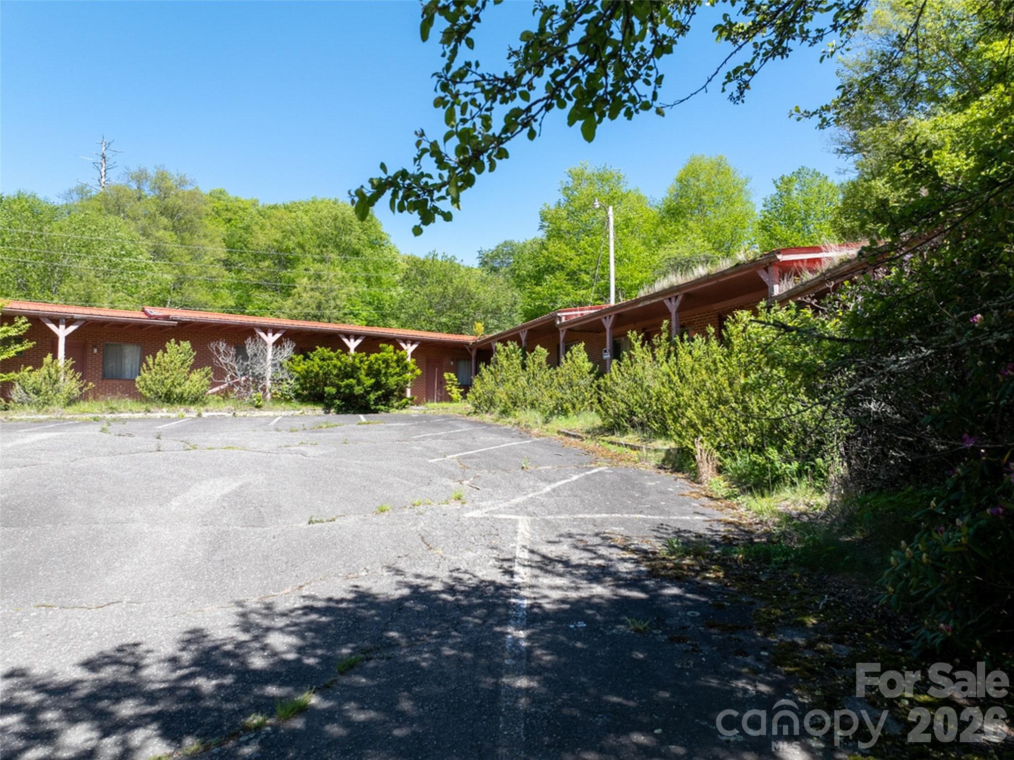 Hotel/Motel at Hotel/Motel, Maggie Valley, photo 14 of 28