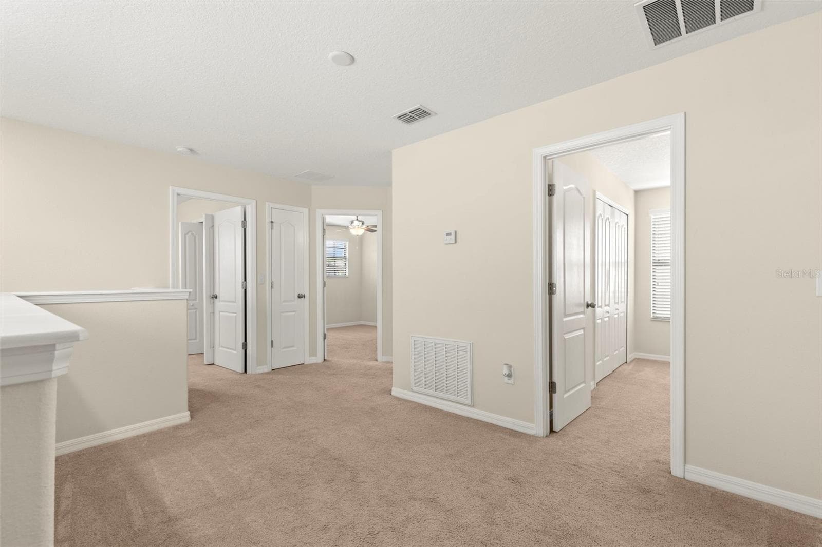 Single Family Residence at 2719 GARDEN FALLS DR, BRANDON, photo 19 of 39