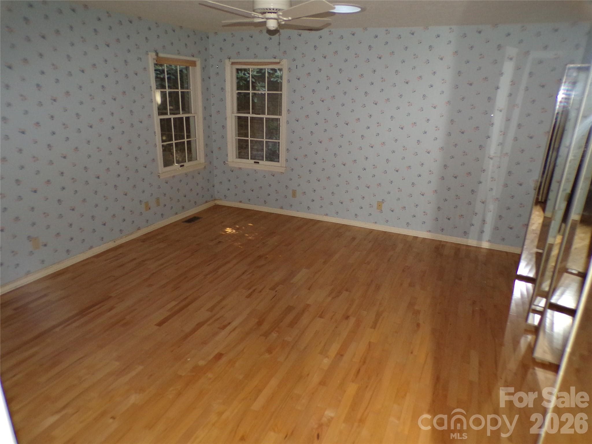 Primary bedroom - 10 Governors Drive, Hendersonville