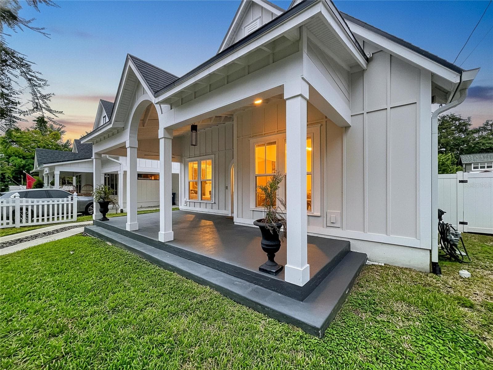 Single Family Residence at 3016 N MASSACHUSETTS AVE, TAMPA, photo 4 of 65