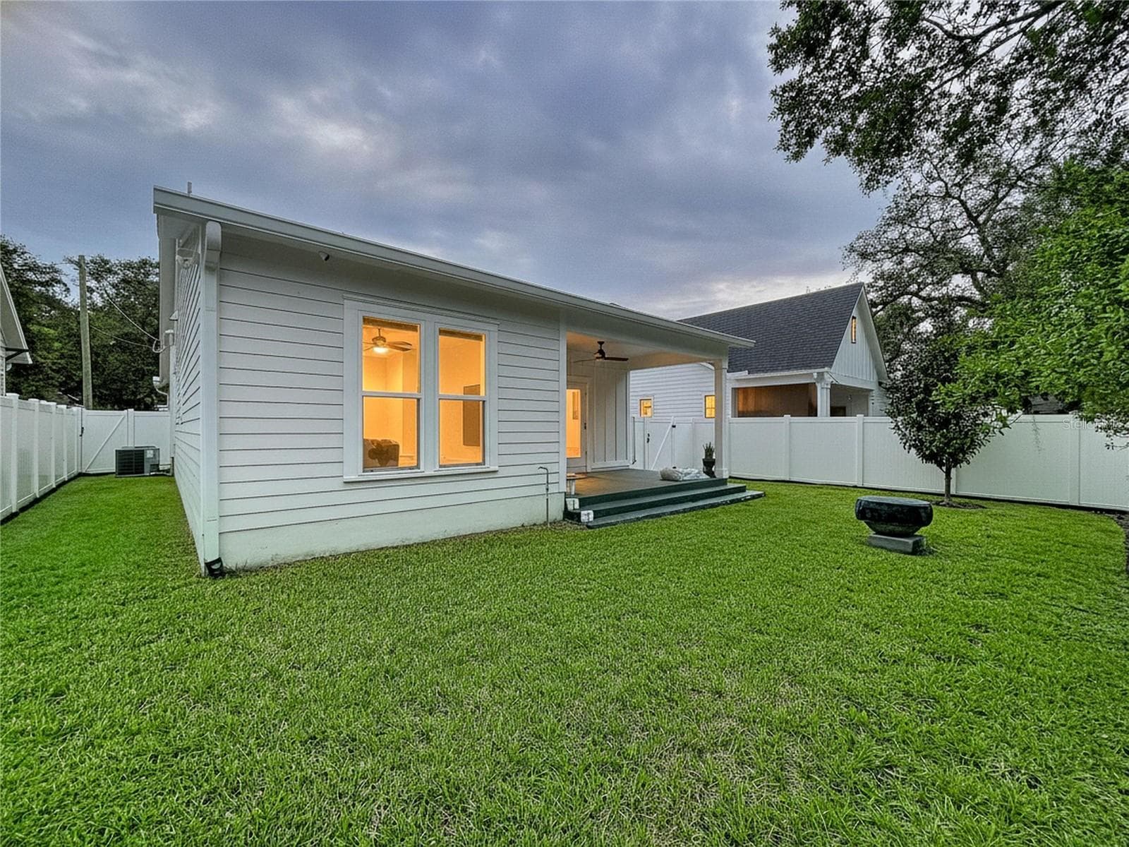 Single Family Residence at 3016 N MASSACHUSETTS AVE, TAMPA, photo 52 of 65