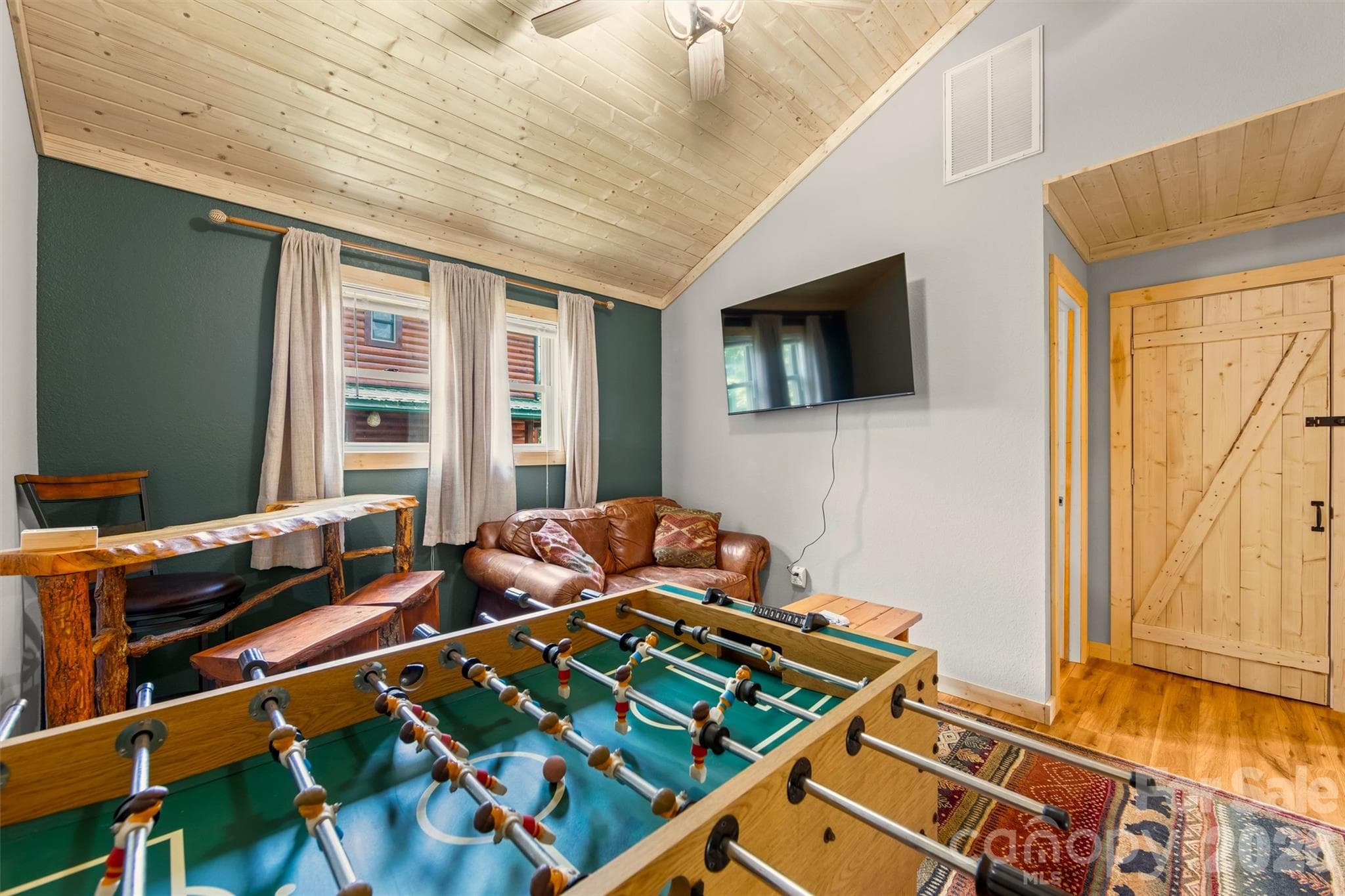 Area to watch TV in the Loft - 588 Panoramic Loop, Maggie Valley
