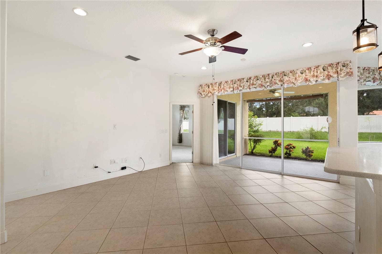 Single Family Residence at 6841 74TH STREET CIR E, BRADENTON, photo 16 of 40