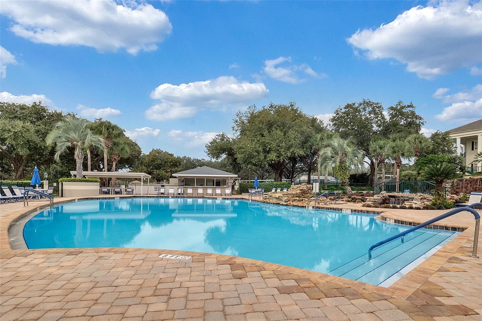 Community amenity: resort-style pool with paver deck - 25038 CLIFFORD HL, LEESBURG