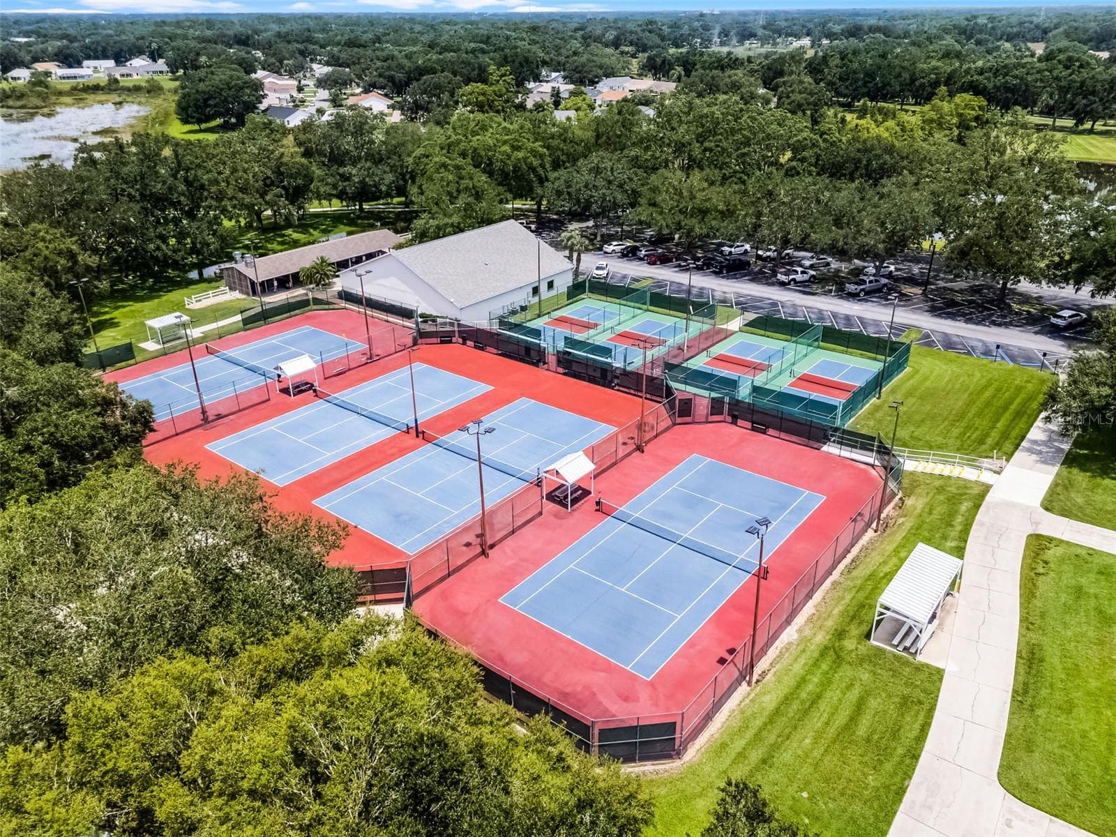 Community amenity: aerial view of the tennis and pickleball courts - 25038 CLIFFORD HL, LEESBURG