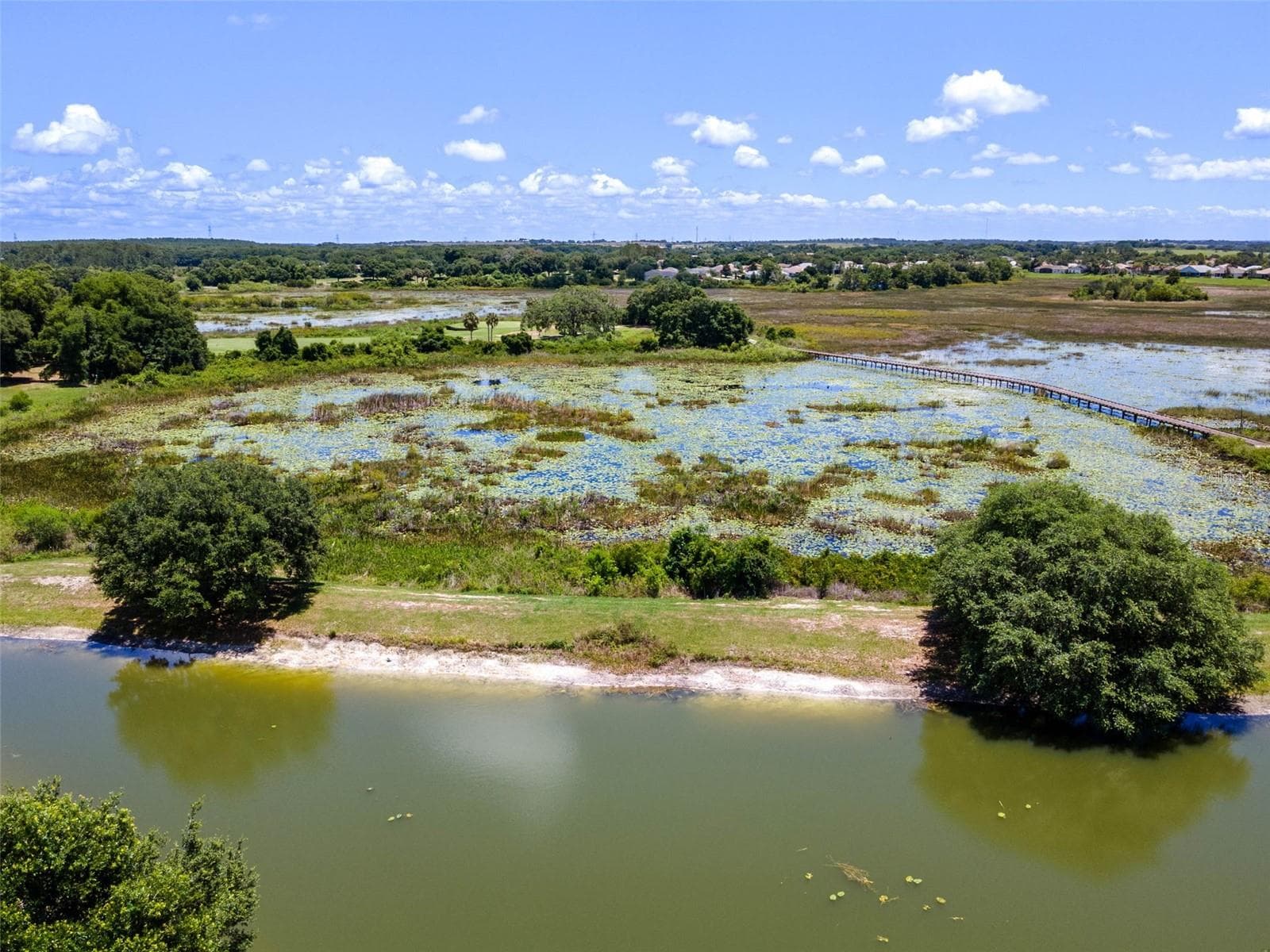 Community amenity: lake and boardwalk - 25038 CLIFFORD HL, LEESBURG