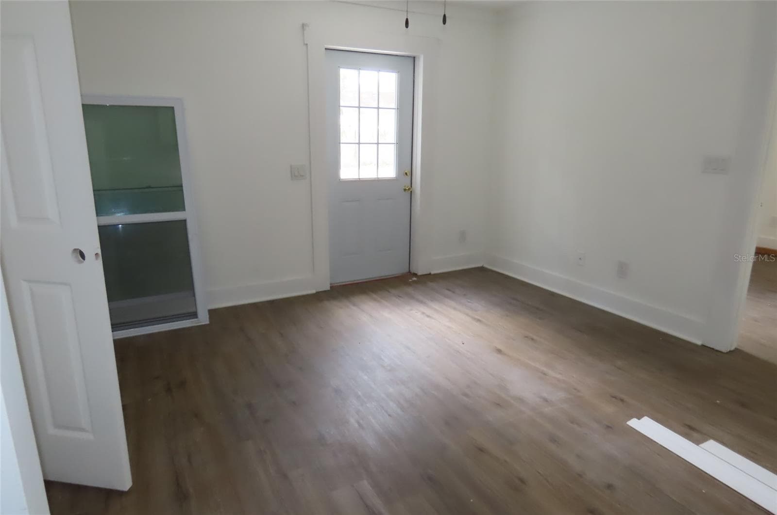 Single Family Residence at 1223 E CRAWFORD ST, TAMPA, photo 10 of 13