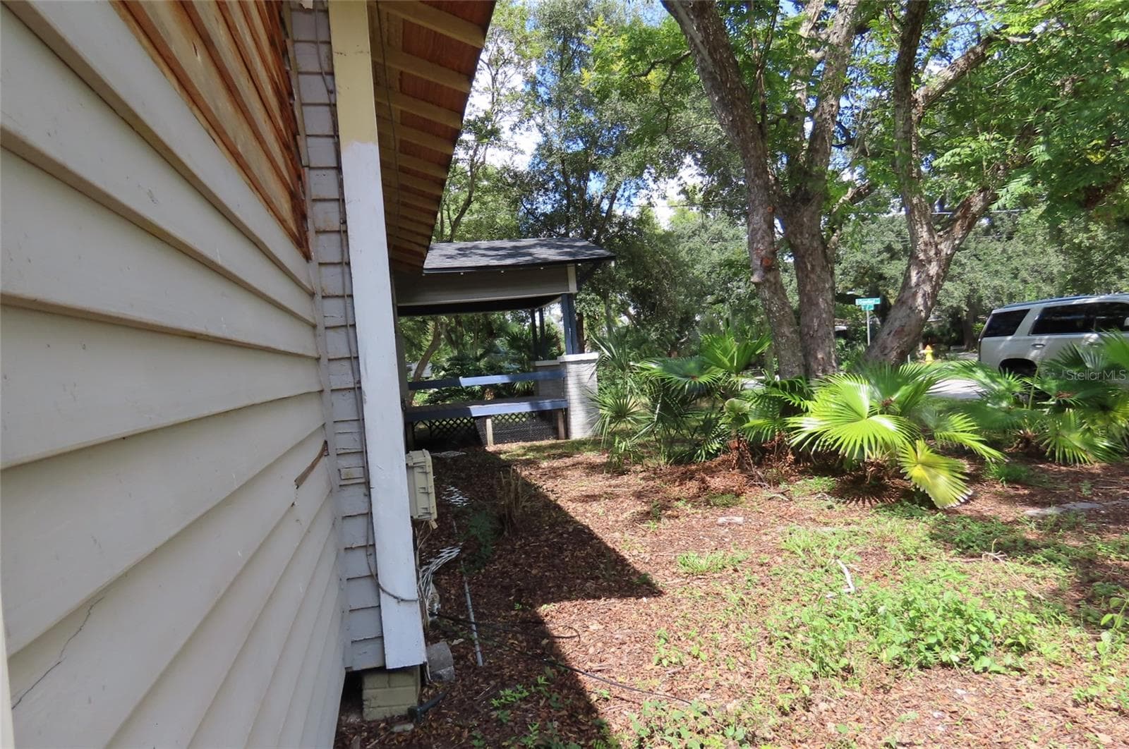 Single Family Residence at 1223 E CRAWFORD ST, TAMPA, photo 11 of 13