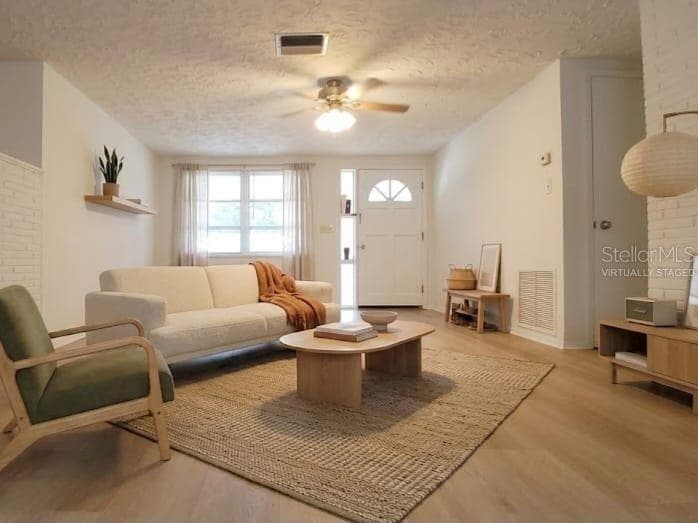 virtually staged - 2109 SHANNON DR, HOLIDAY