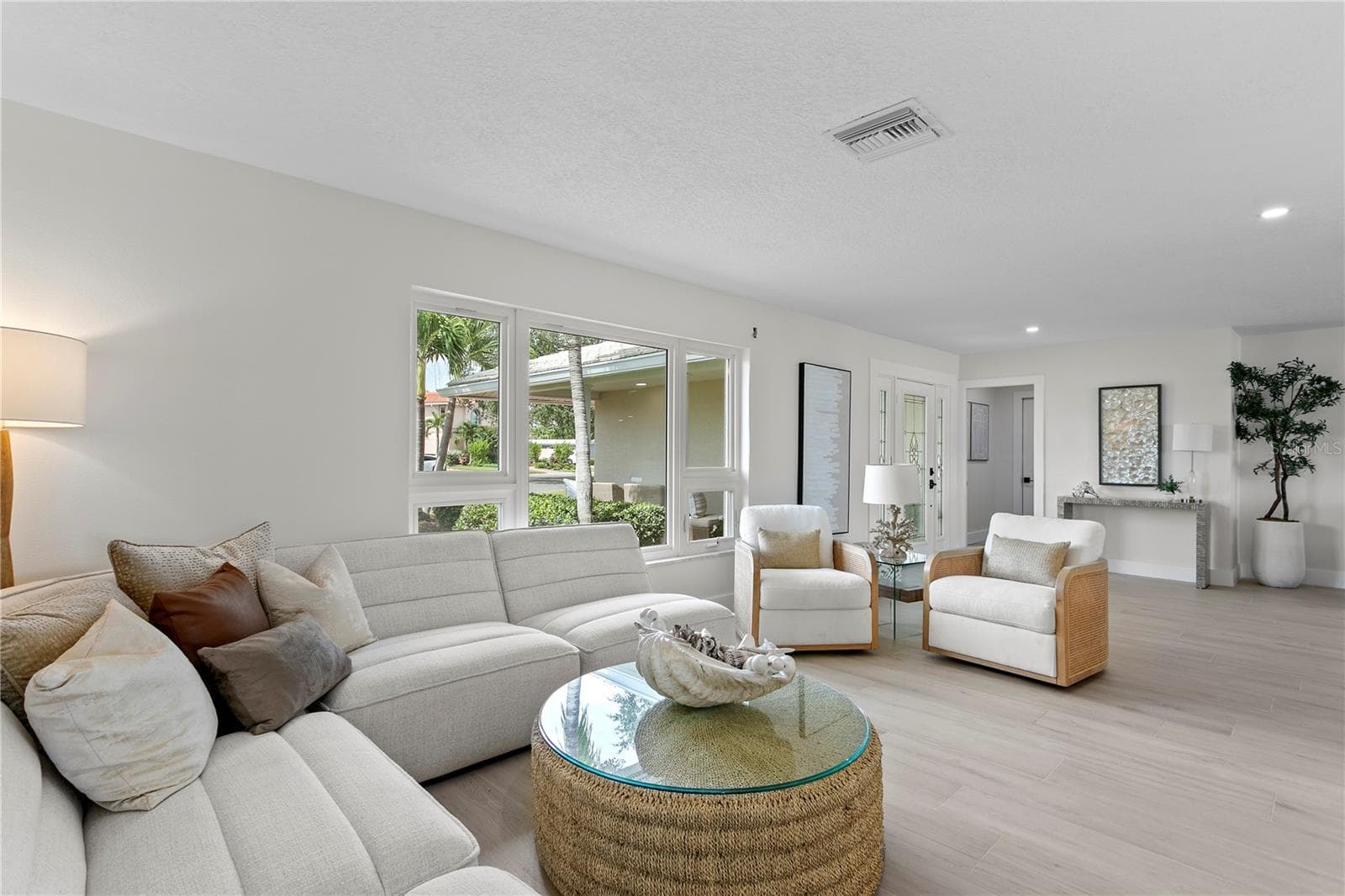Single Family Residence at 11625 6TH ST E, TREASURE ISLAND, photo 5 of 43
