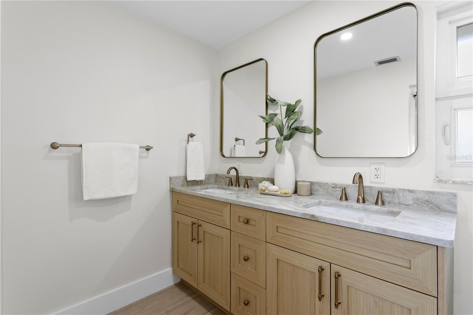 Primary Ensuite - 11625 6TH ST E, TREASURE ISLAND