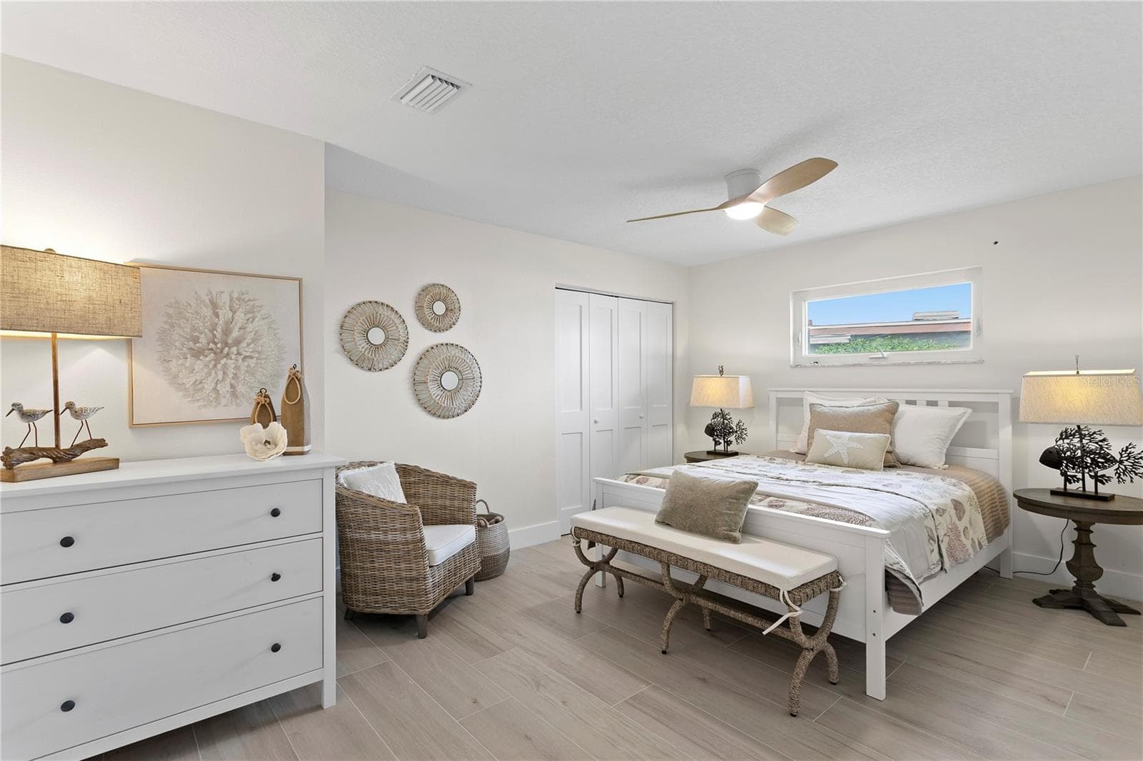 Spacious Bedroom with 2 closets - 11625 6TH ST E, TREASURE ISLAND