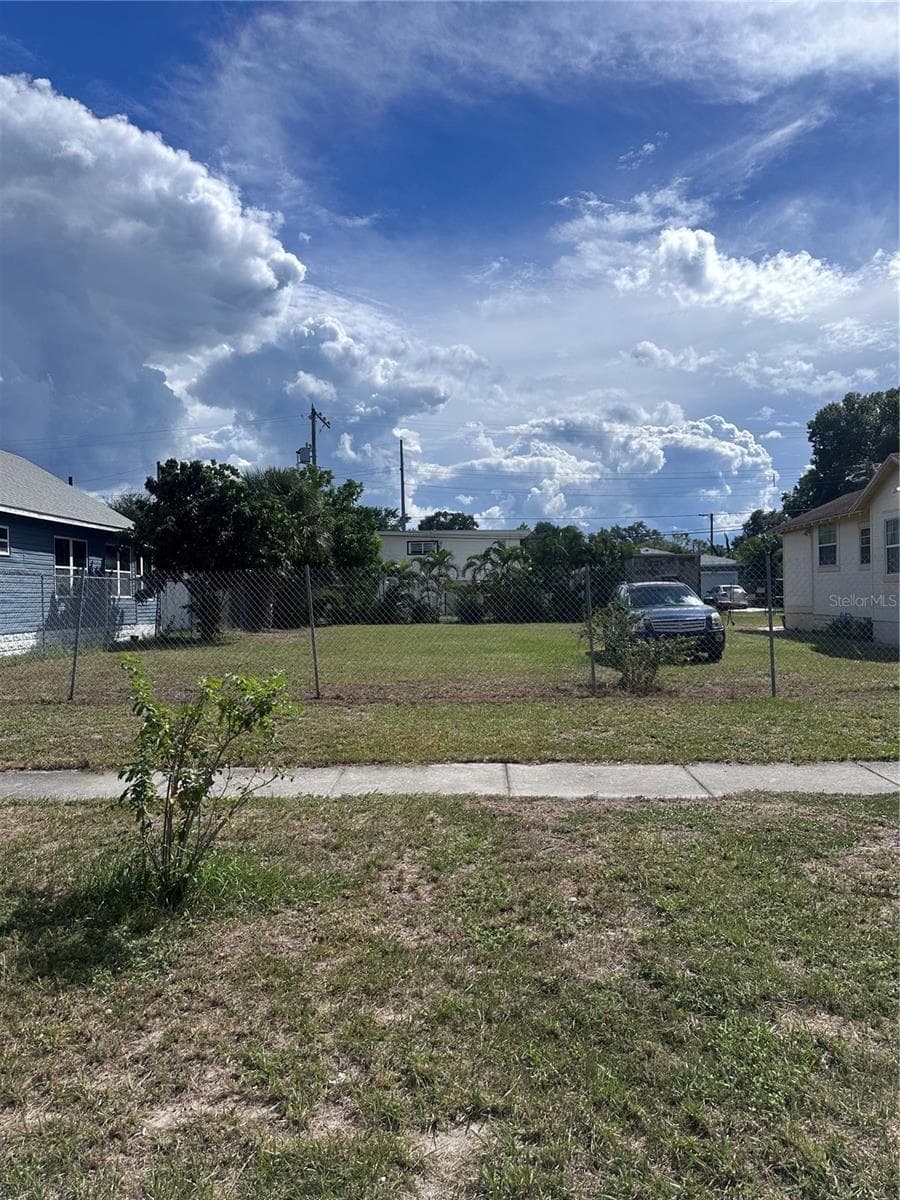 Single Family Residence at 1234 13TH AVE S, ST PETERSBURG, photo 4 of 7