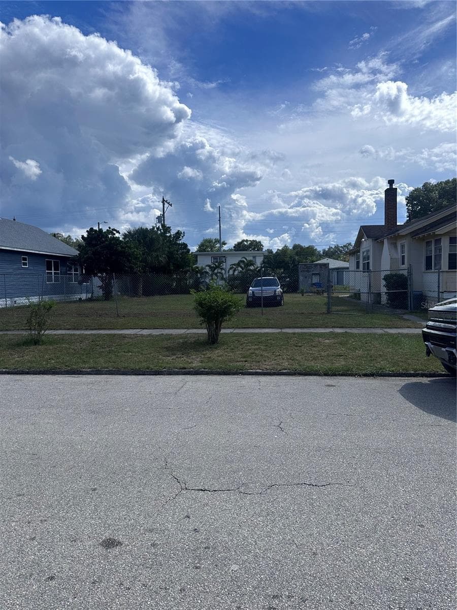 Single Family Residence at 1234 13TH AVE S, ST PETERSBURG, photo 5 of 7