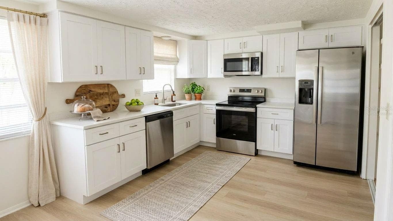 virtually staged - 2109 SHANNON DR, HOLIDAY