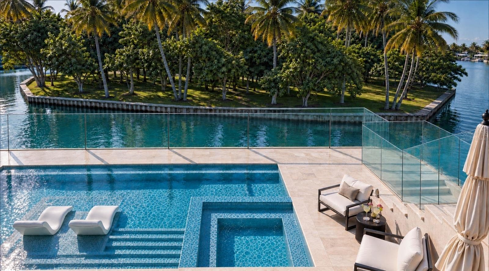 Hot tub spa view. Virtually staged. - 546 FREELING DR, SARASOTA