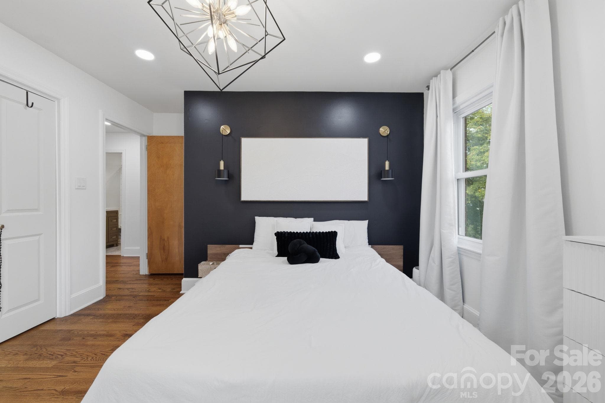 Single Family Residence at 6520 Candlewood Drive, Charlotte, photo 21 of 38