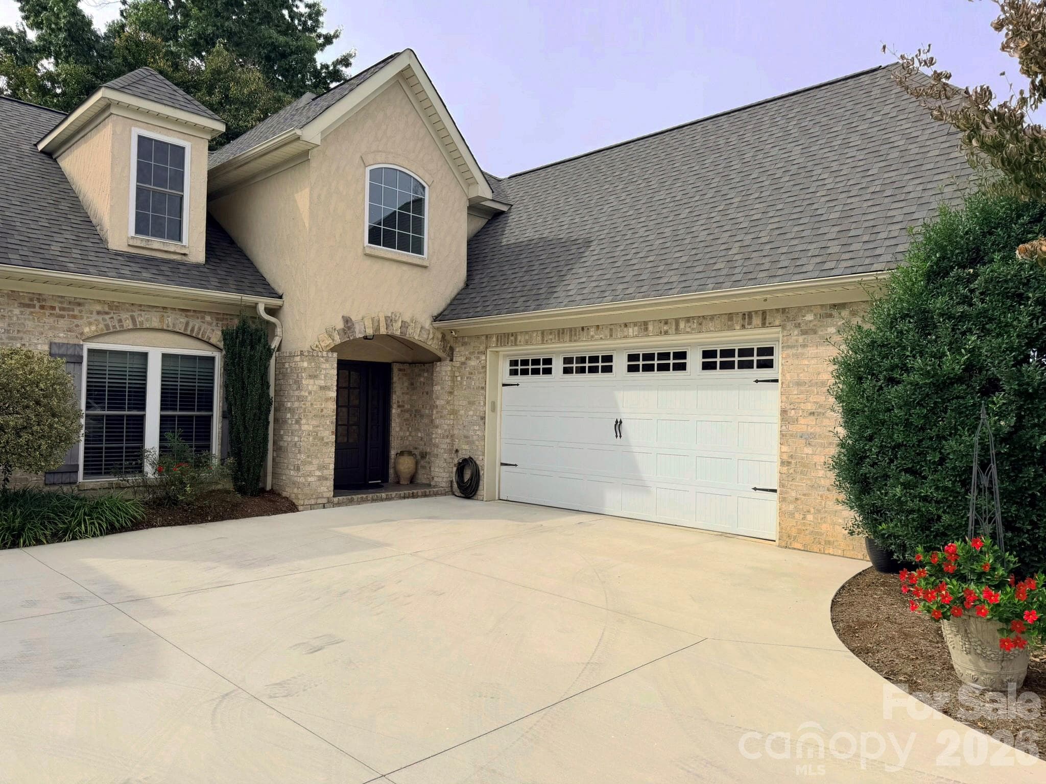 Townhouse at 149 42nd Avenue Drive NW, Hickory, photo 2 of 37