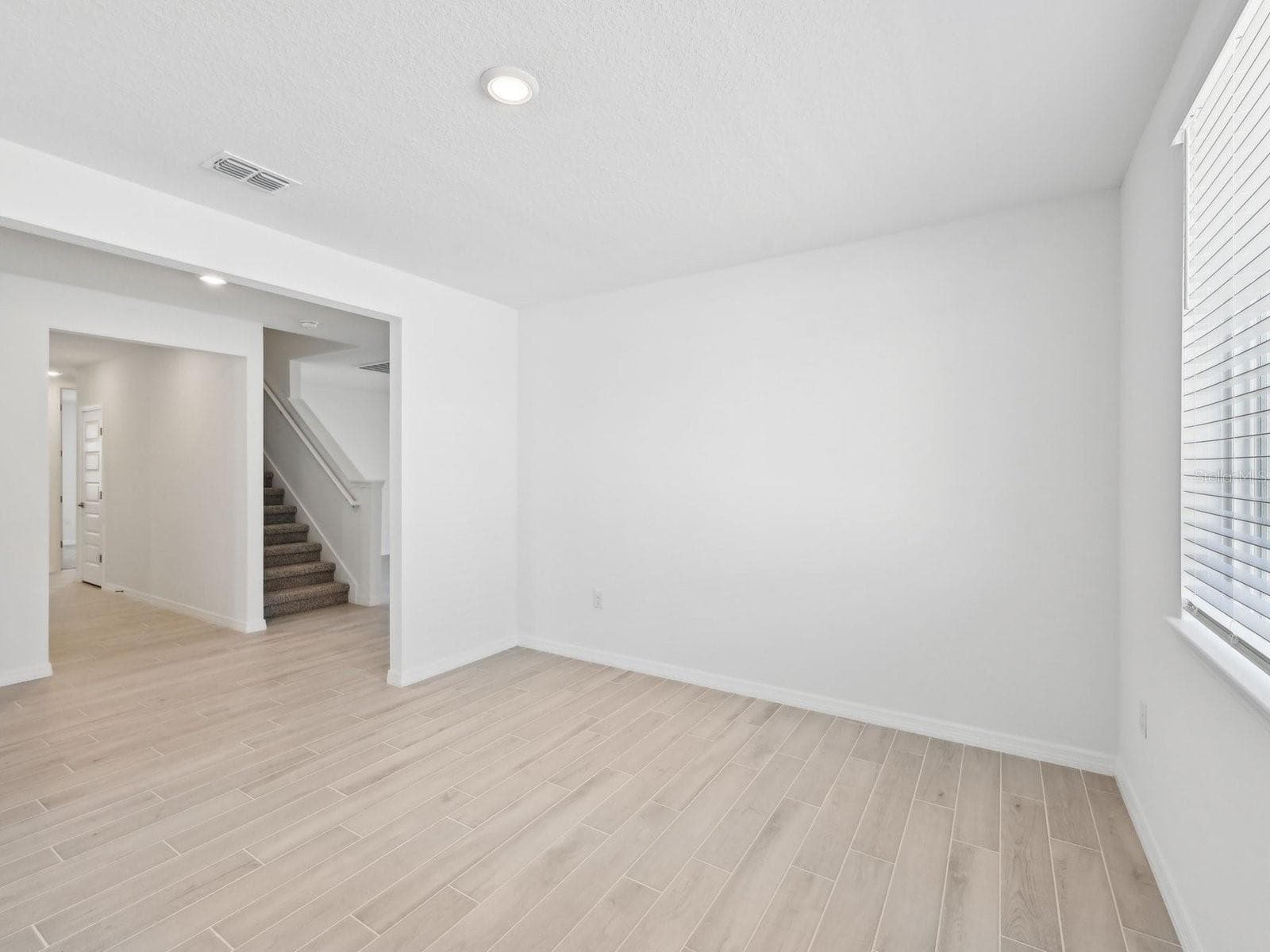 Single Family Residence at 3815 ORANGE FOREST LN, BARTOW, photo 6 of 7