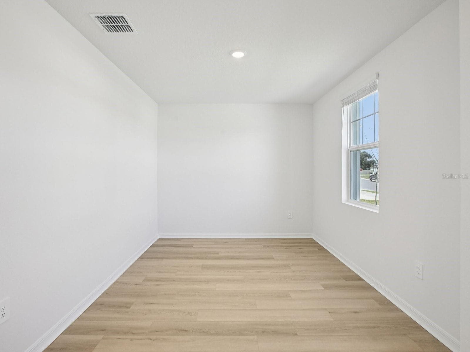 Single Family Residence at 1748 COOLRIDGE PL, ZEPHYRHILLS, photo 12 of 18