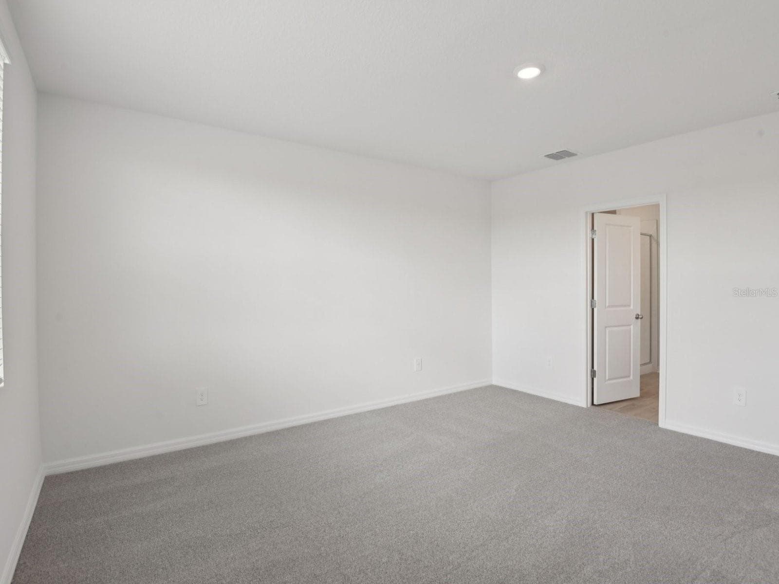 Single Family Residence at 1373 OAK VALLEY DR, AUBURNDALE, photo 15 of 17