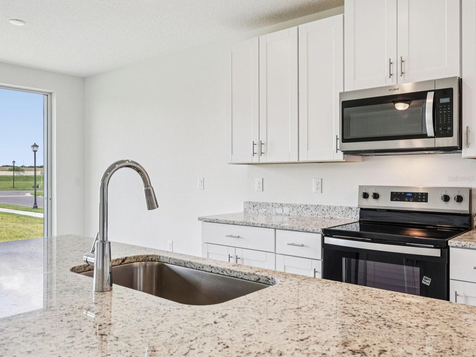 Single Family Residence at 1368 OAK VALLEY DR, AUBURNDALE, photo 9 of 24