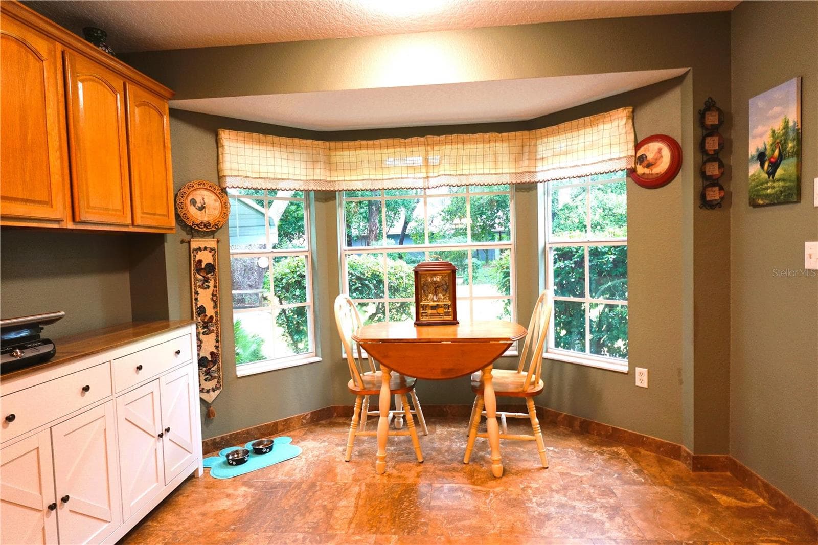 BREAKFAST NOOK - 8879 N SANDREE DR, CITRUS SPRINGS