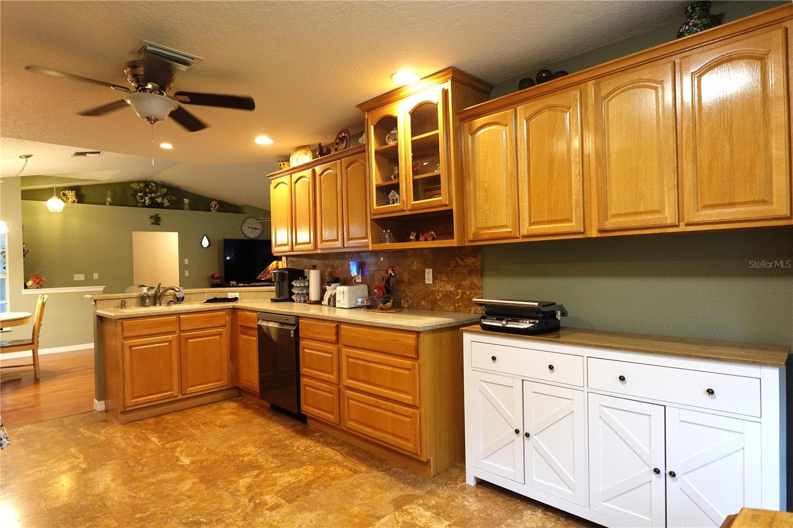 KITCHEN - 8879 N SANDREE DR, CITRUS SPRINGS