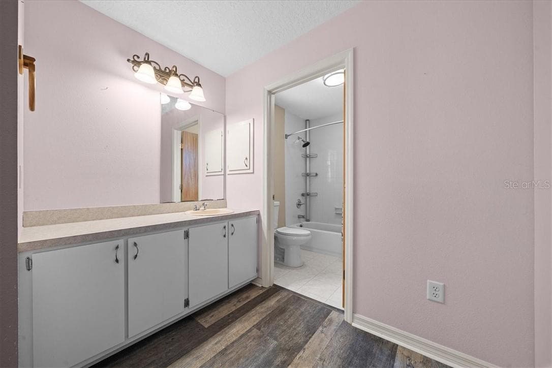 Single Family Residence at 12575 W Foss Groves PATH, INGLIS FL 34449, photo 14 of 39