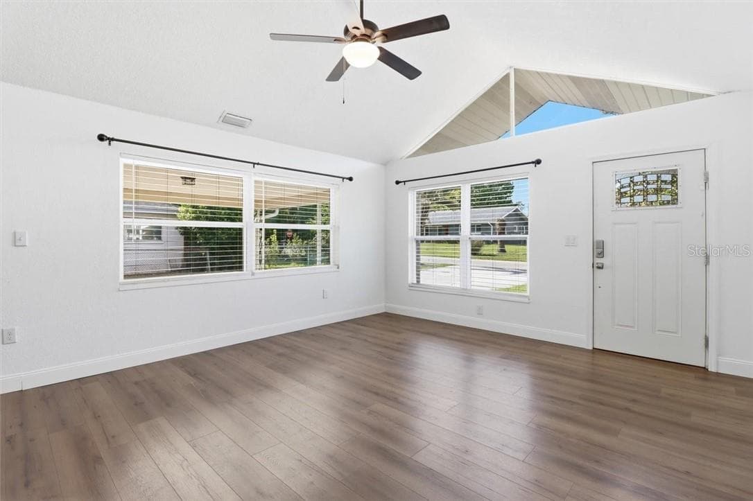 Single Family Residence at 1163 SE 2nd ST, CRYSTALRIVER FL 34429, Crystal River, photo 18 of 48