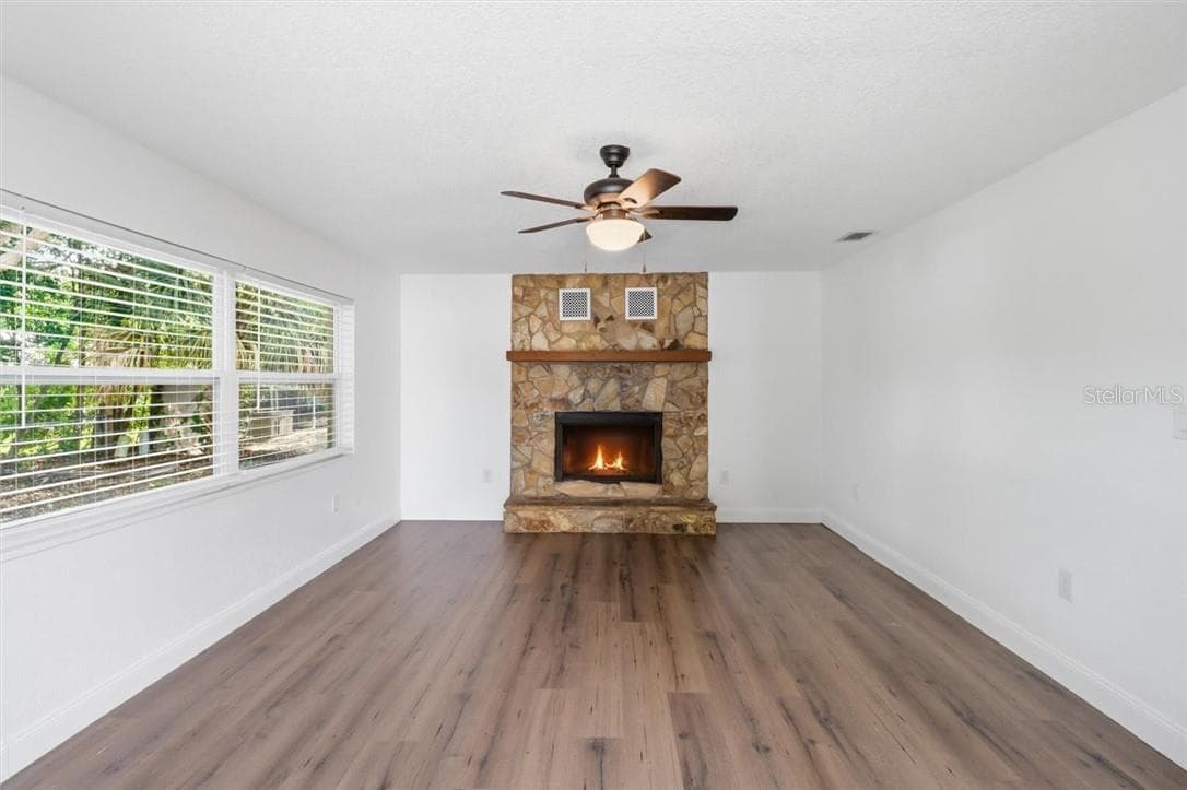 Single Family Residence at 1163 SE 2nd ST, CRYSTALRIVER FL 34429, Crystal River, photo 20 of 48