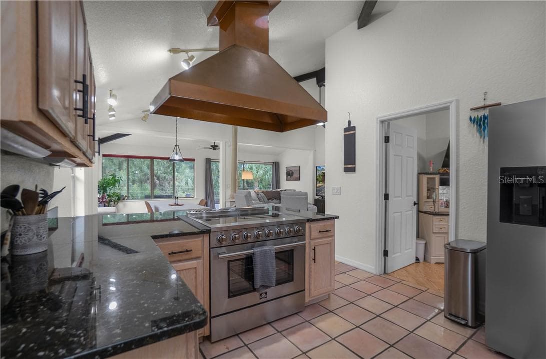 Single Family Residence at 9782 W Woodhaven LN, CRYSTALRIVER FL 34428, Crystal River, photo 12 of 63