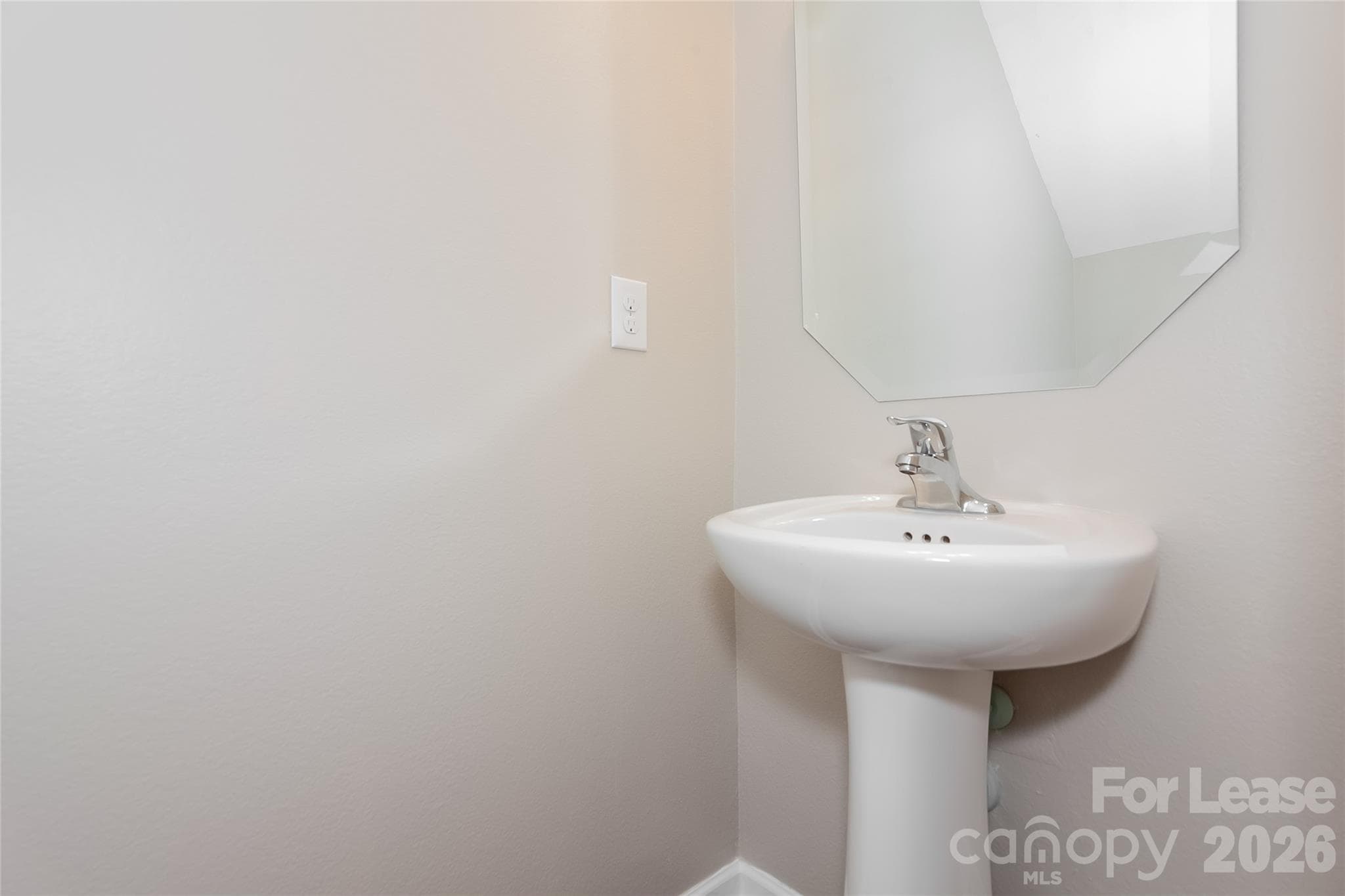 Single Family Residence at 1605 Allegheny Drive, Gastonia, photo 13 of 15