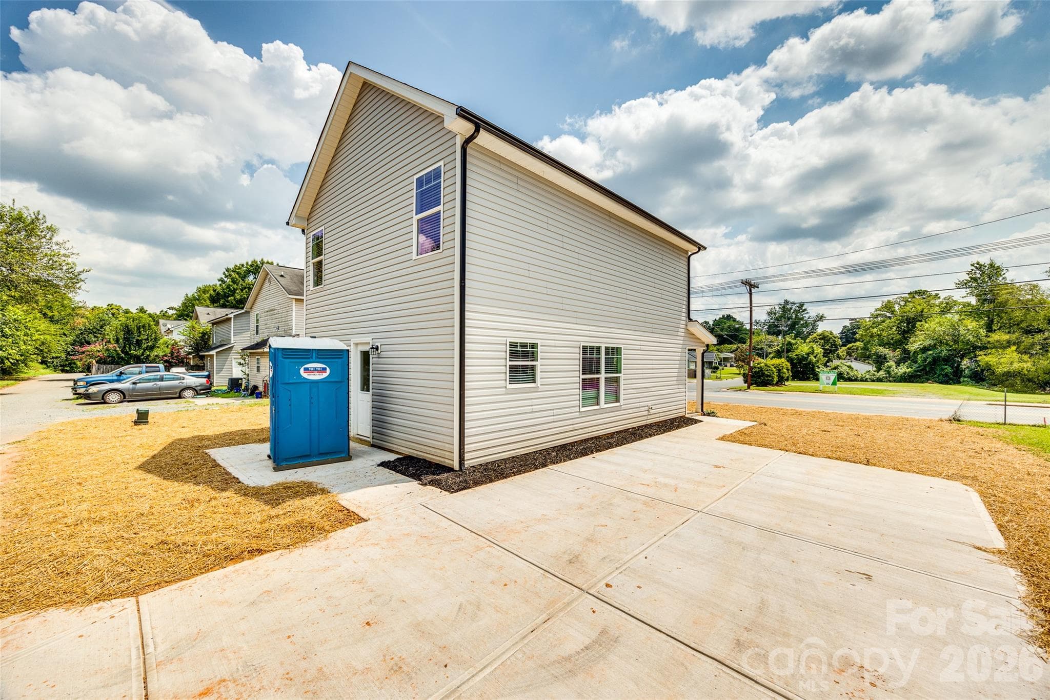 Single Family Residence at 2336 West Boulevard, Charlotte, photo 16 of 17