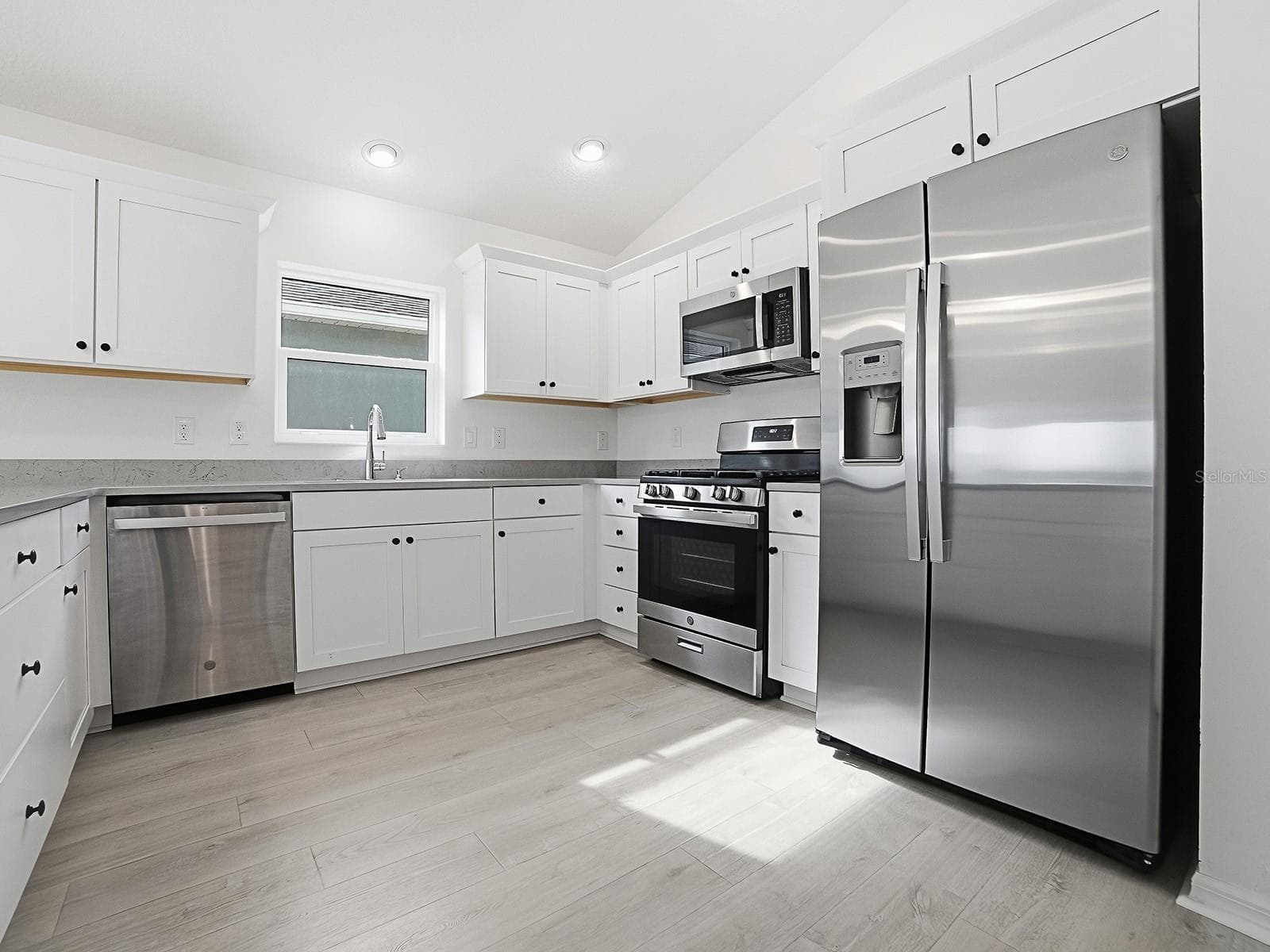 Another view of the Kitchen - 1359 DARREN DR, THE VILLAGES