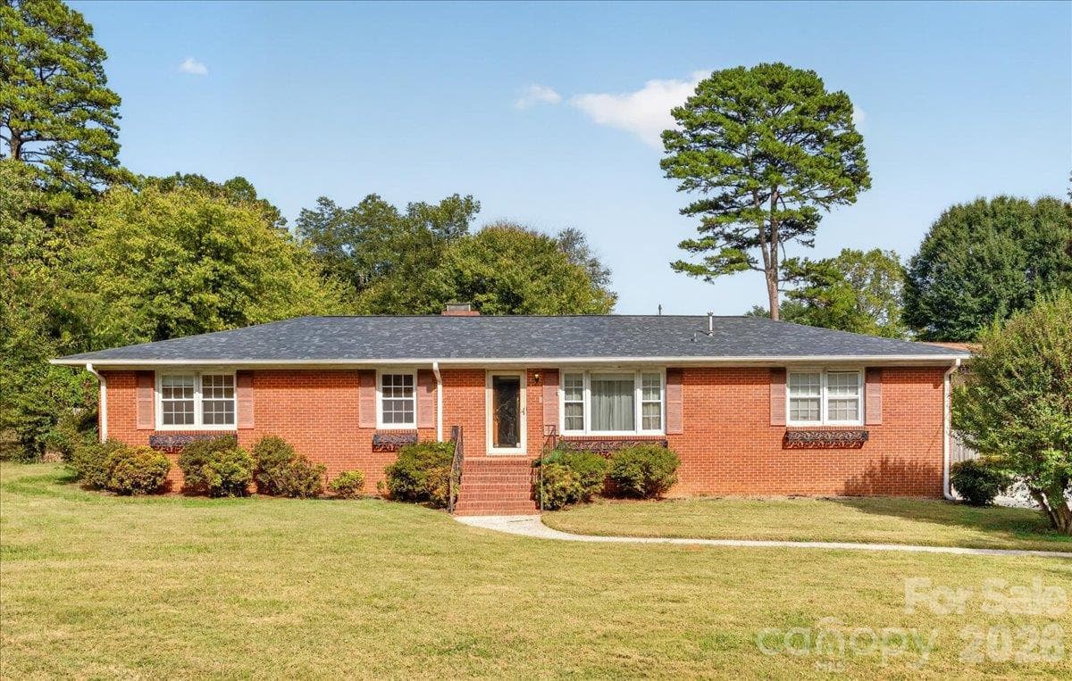Front - 6324 Elmwood Circle, Charlotte
