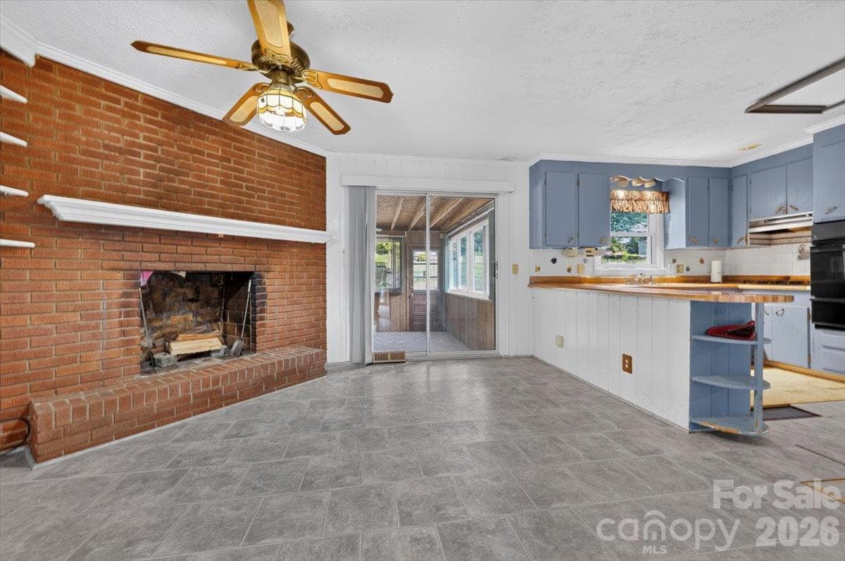 Family/Dining Rm - 6324 Elmwood Circle, Charlotte