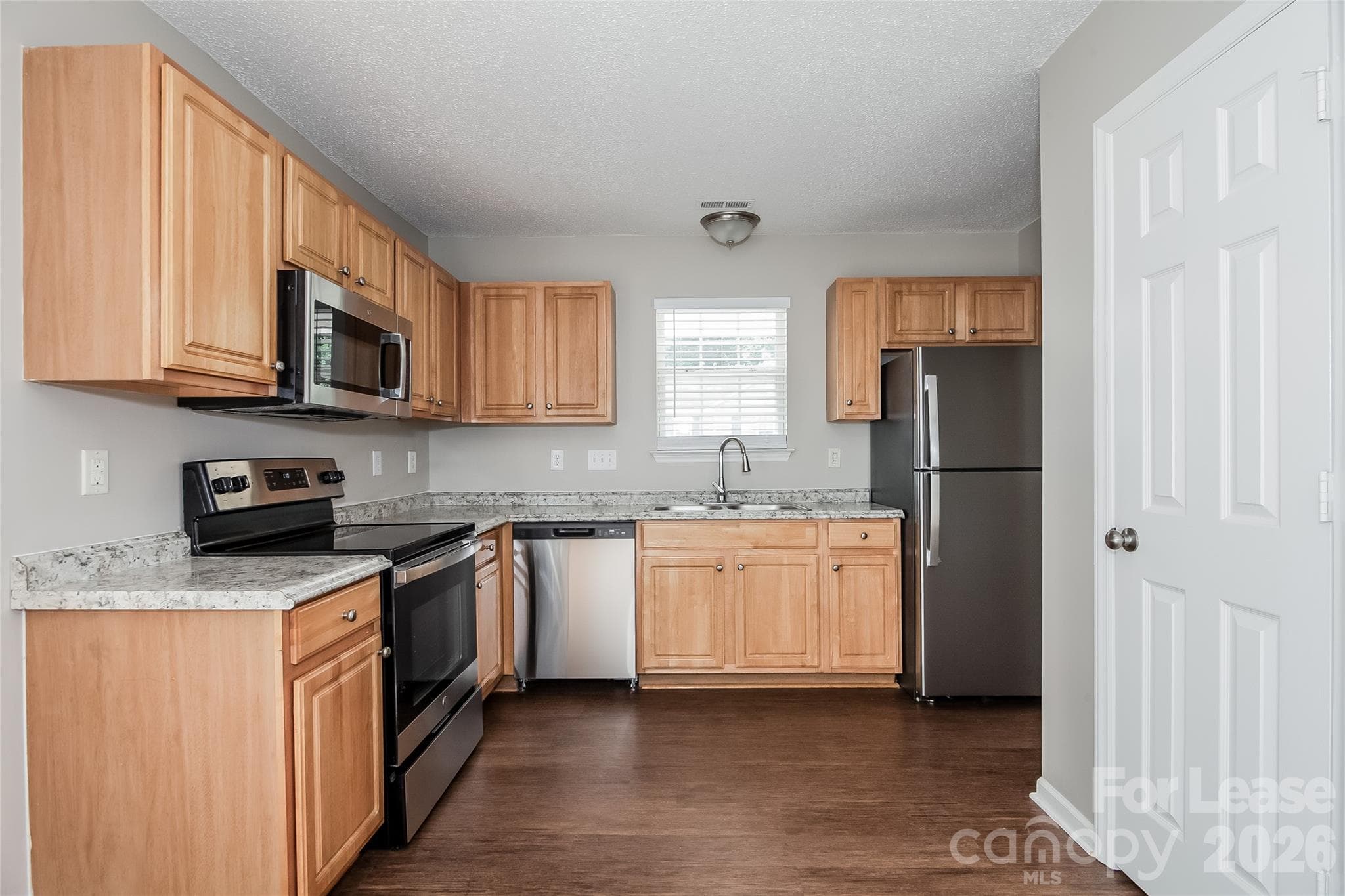 Single Family Residence at 3617 Silver Ore Lane, Gastonia, photo 6 of 15