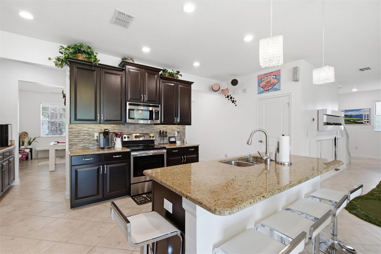 Single Family Residence at 1407 PRO SHOP CT, DAVENPORT, photo 2 of 66