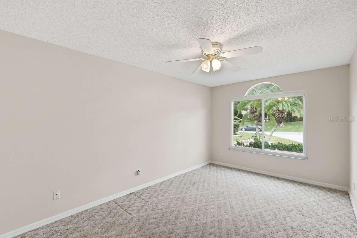 Single Family Residence at 24725 BRIGHTWATER CT, LEESBURG, photo 7 of 16