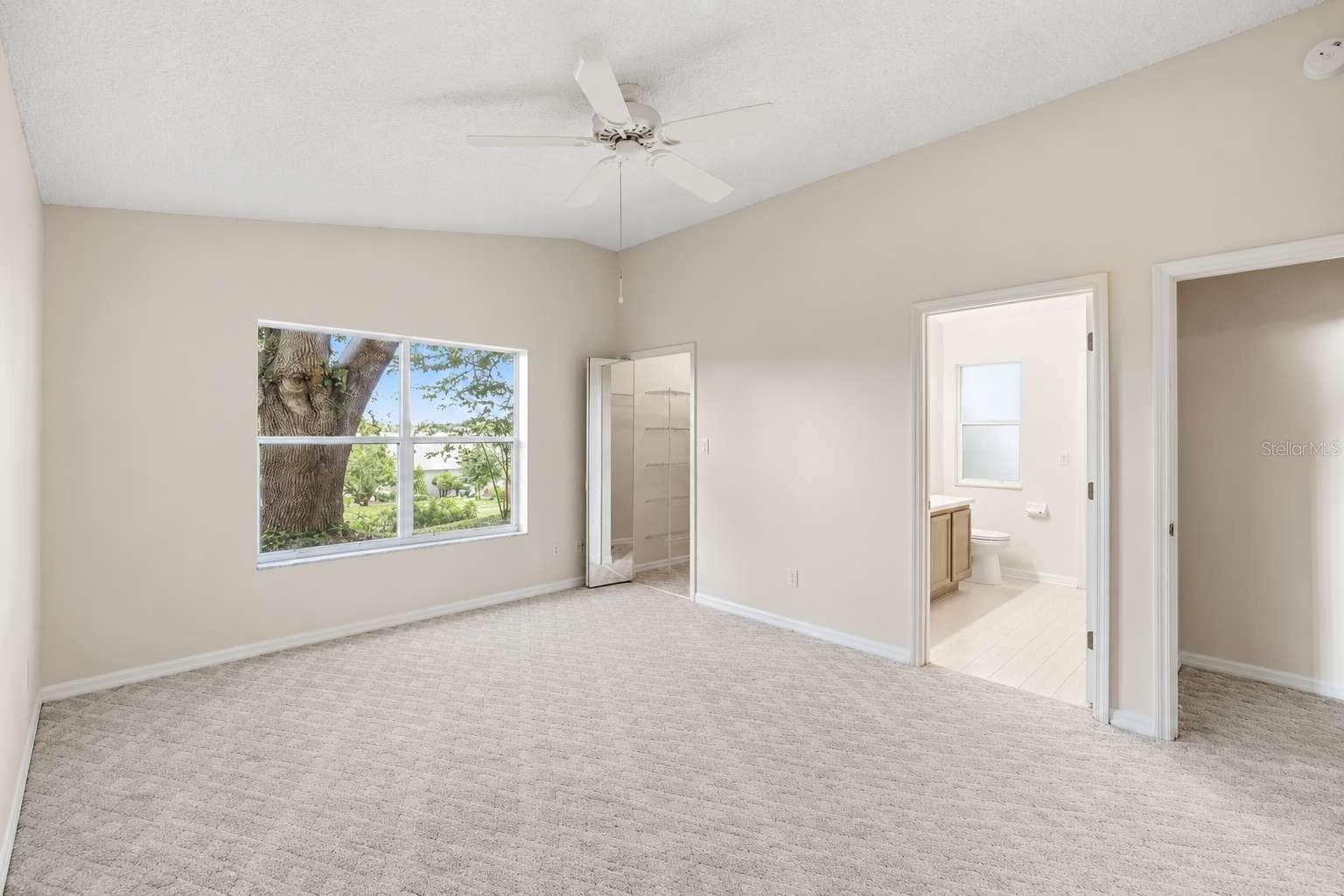 Single Family Residence at 24725 BRIGHTWATER CT, LEESBURG, photo 13 of 16