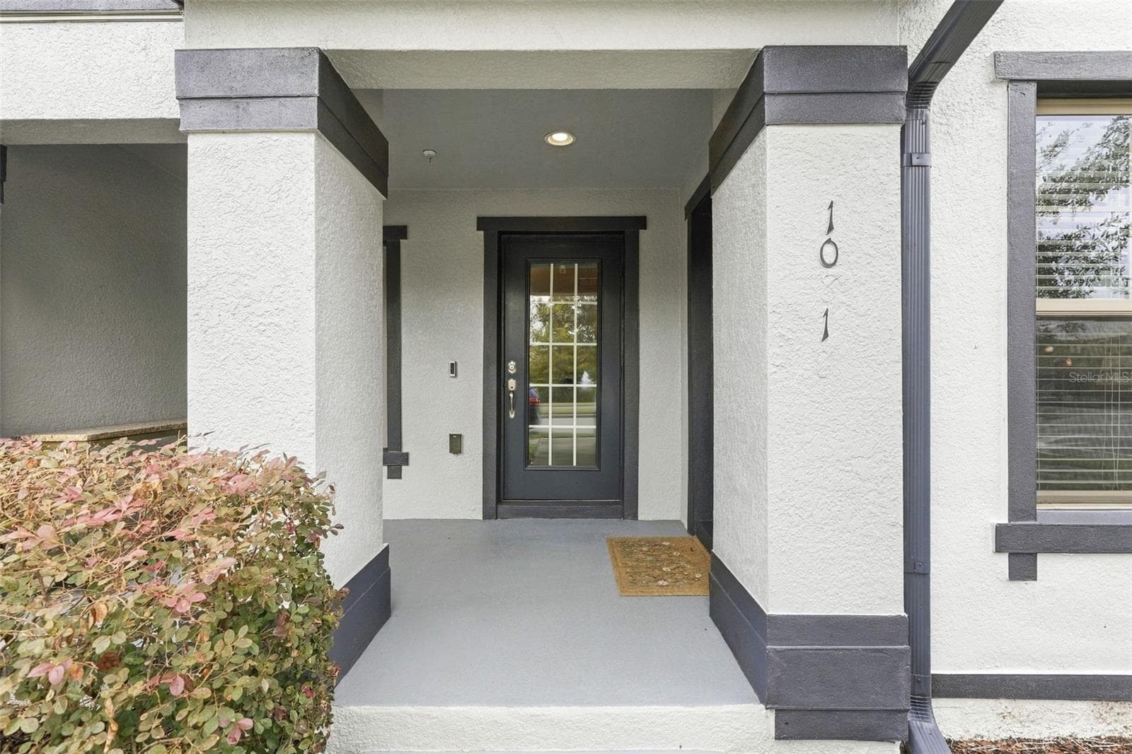 Townhouse at 10818 SUNSET RIDGE LN, ORLANDO, photo 7 of 39